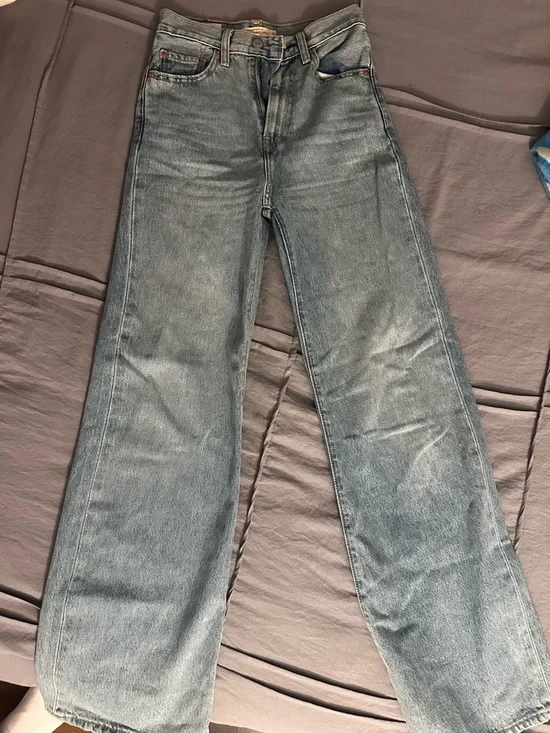 Levi’s Ribcage Wide Leg Light Wash High-Rise Jeans - Picture 2 of 4